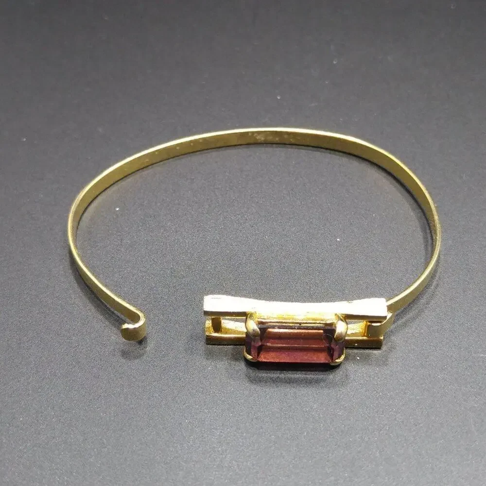 Vintage Avon Purple Faceted Glass Stone Gold Tone Hinged Bangle Bracelet 7" - Picture 6 of 9